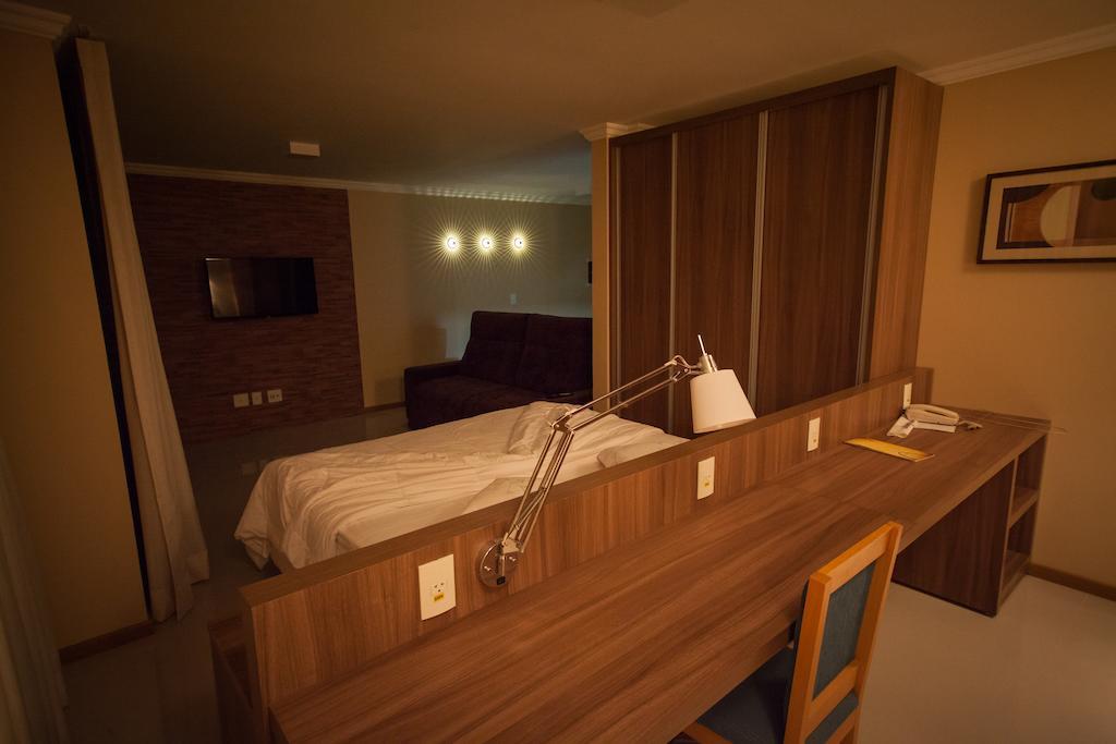 לואיס אדוארדו מגליאנס Hotel Saint Louis מראה חיצוני תמונה