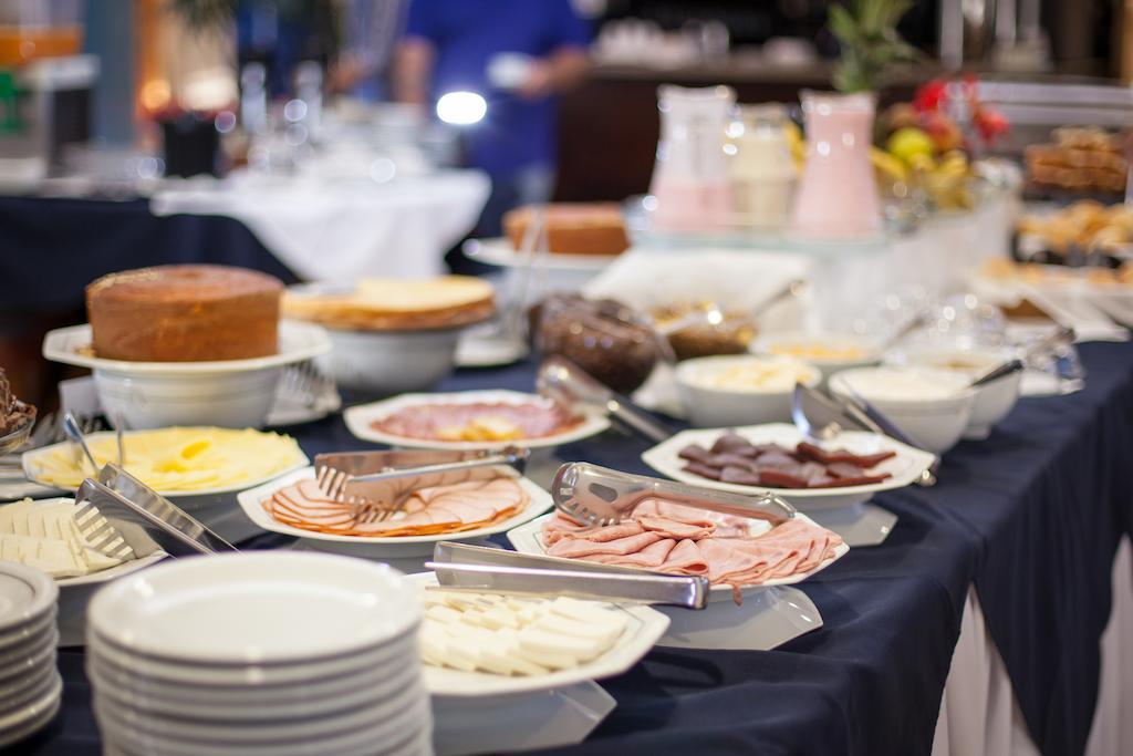 לואיס אדוארדו מגליאנס Hotel Saint Louis מראה חיצוני תמונה